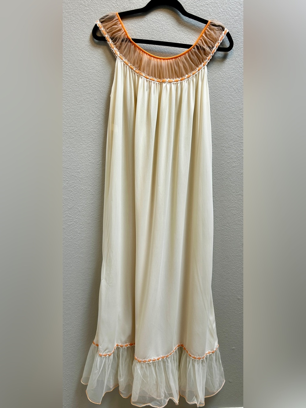 Vintage Nylon Satin Chiffon Nightgown Long Gown Ivory Peach Sz Medium